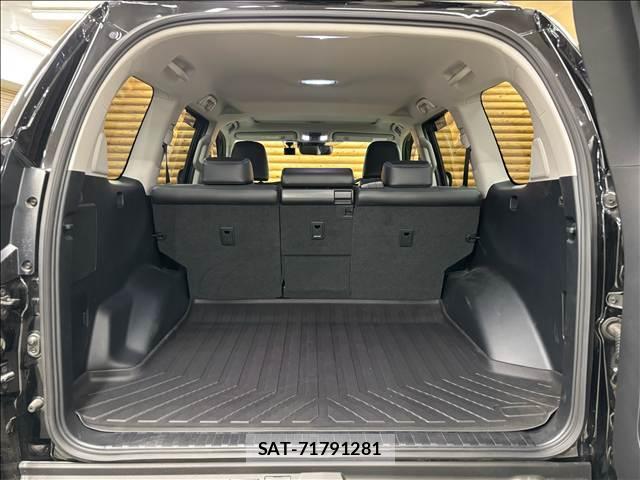 Toyota LAND CRUISER PRADO 2023-10 8649188-12