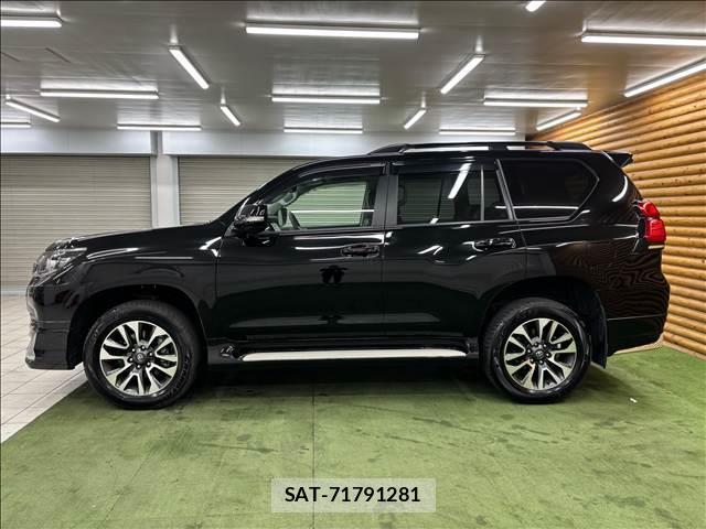 Toyota LAND CRUISER PRADO 2023-10 8649188-16