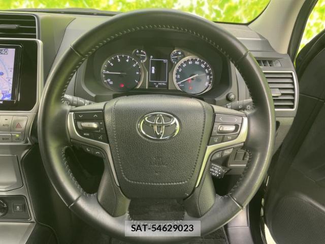 Toyota LAND CRUISER PRADO 2023-02 8649402-13