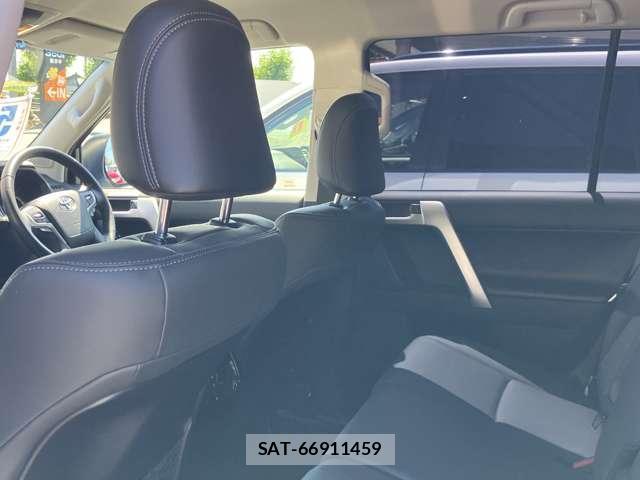 Toyota LAND CRUISER PRADO 2021-04 8649491-11