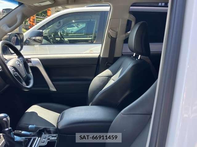 Toyota LAND CRUISER PRADO 2021-04 8649491-13