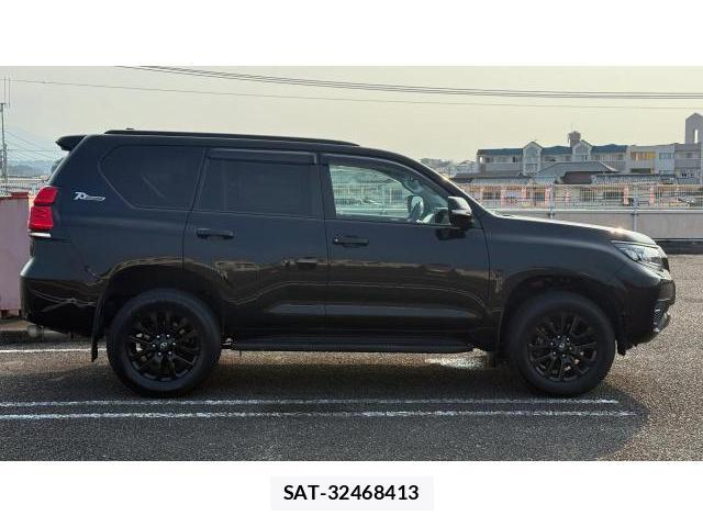 Toyota LAND CRUISER PRADO 2022 8649631-4
