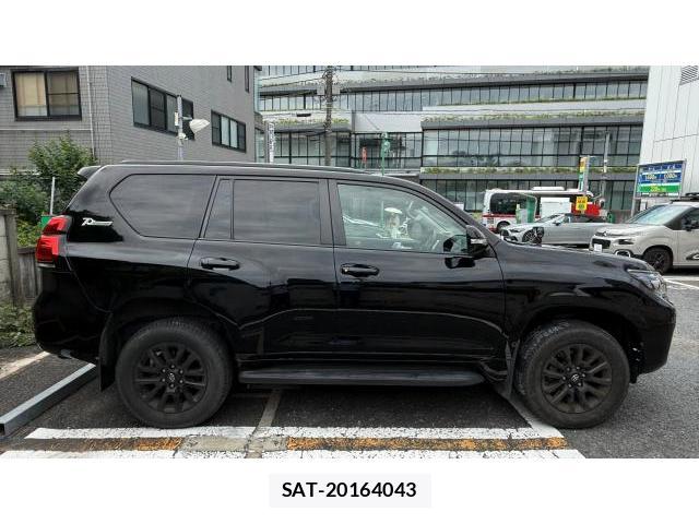 Toyota LAND CRUISER PRADO 2022 8649690-2