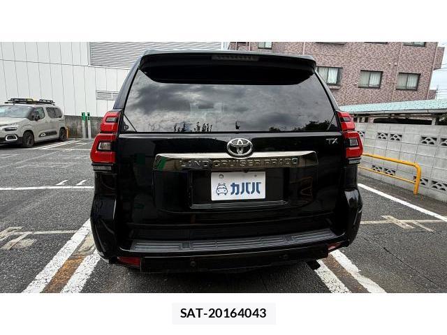 Toyota LAND CRUISER PRADO 2022 8649690-3