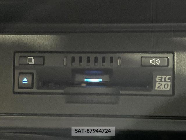 Toyota LAND CRUISER PRADO 2022-06 8650172-6