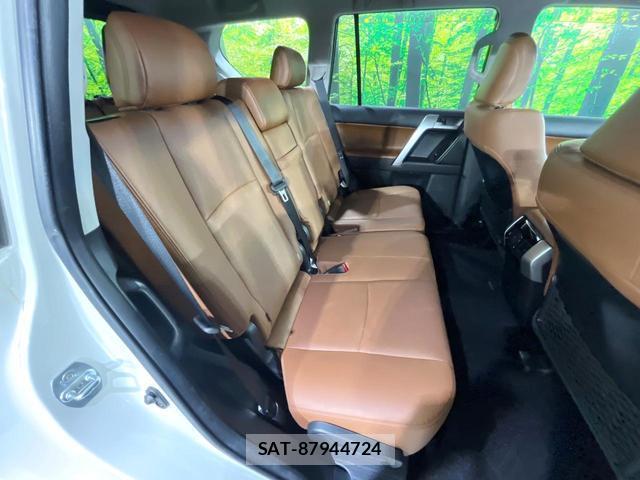Toyota LAND CRUISER PRADO 2022-06 8650172-8