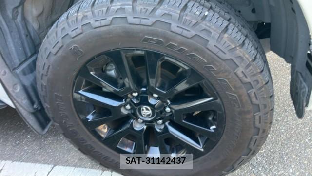 Toyota LAND CRUISER PRADO 2022-04 8651253-8