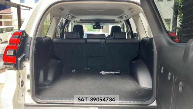 Toyota LAND CRUISER PRADO 2018-03 8651273-17