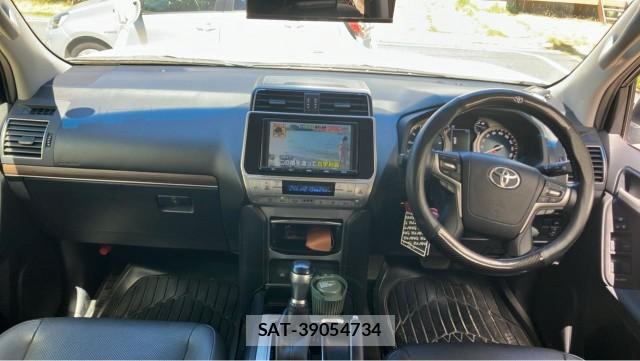 Toyota LAND CRUISER PRADO 2018-03 8651273-2