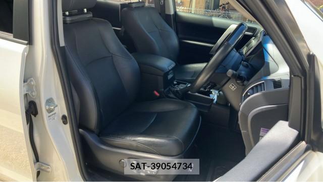 Toyota LAND CRUISER PRADO 2018-03 8651273-5