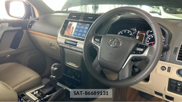 Toyota LAND CRUISER PRADO 2019-02 8651356-2