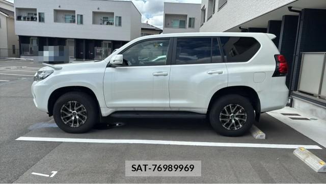 Toyota LAND CRUISER PRADO 2024-01 8651365-3