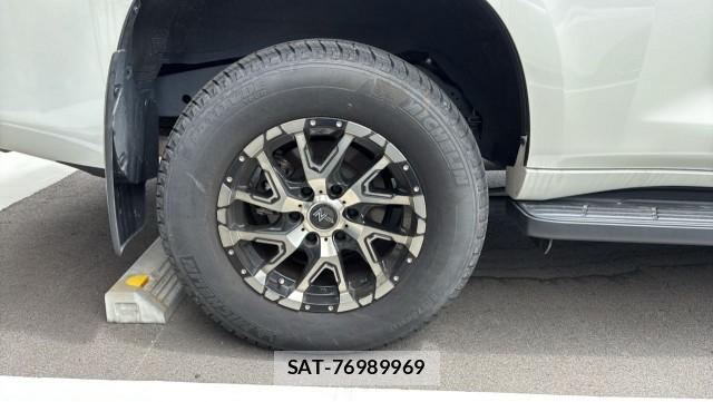 Toyota LAND CRUISER PRADO 2024-01 8651365-7