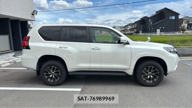 Toyota LAND CRUISER PRADO 2024-01 8651365-9