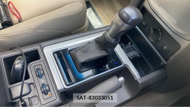 Toyota LAND CRUISER PRADO 2023-02 8651382-14