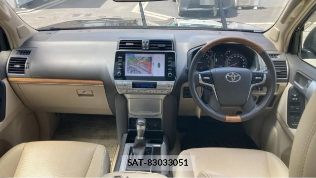 Toyota LAND CRUISER PRADO 2023-02 8651382-2
