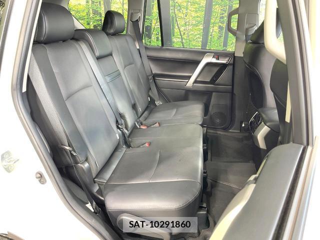 Toyota LAND CRUISER PRADO 2023-07 8651569-8