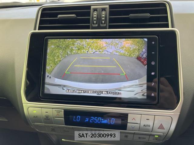 Toyota LAND CRUISER PRADO 2023-10 8652638-12