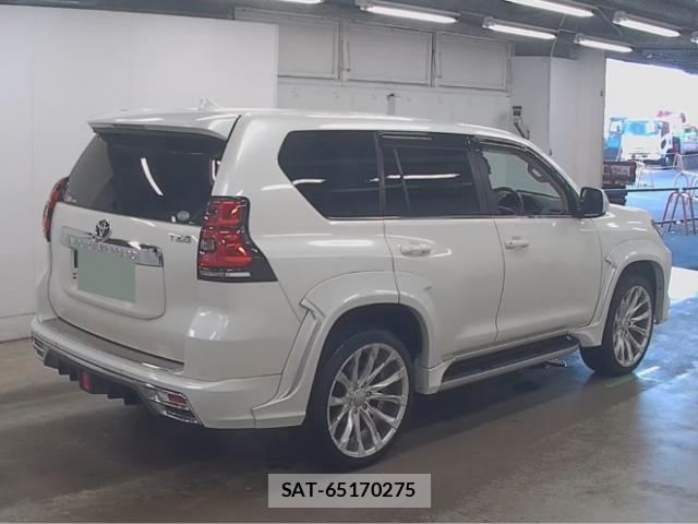 Toyota LAND CRUISER PRADO 2018-08 8652851-1