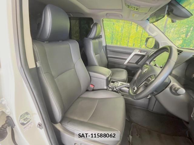Toyota LAND CRUISER PRADO 2023-01 8652950-7