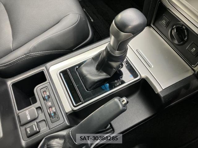 Toyota LAND CRUISER PRADO 2023-09 8653455-17