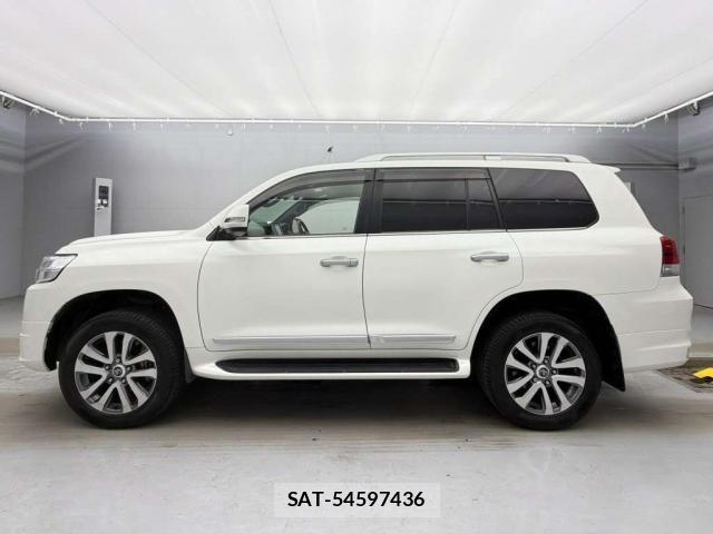 Toyota LAND CRUISER 2020-09 8647014-13