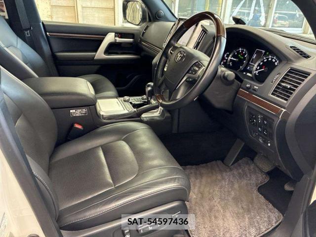 Toyota LAND CRUISER 2020-09 8647014-3
