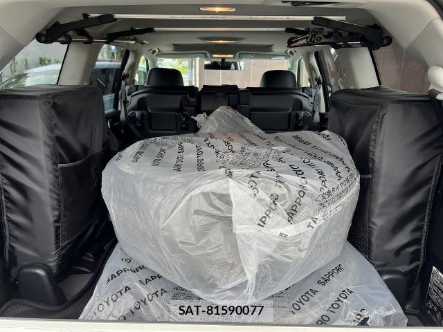 Toyota LAND CRUISER 2010-11 8647246-14