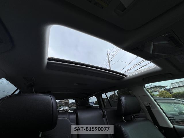 Toyota LAND CRUISER 2010-11 8647246-17