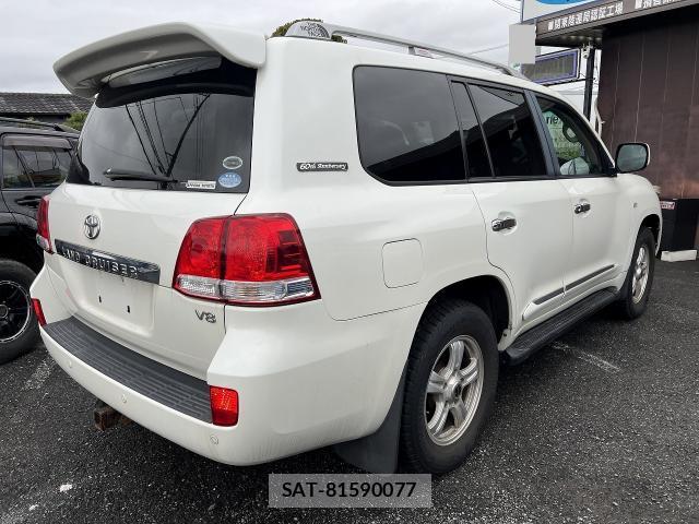 Toyota LAND CRUISER 2010-11 8647246-3