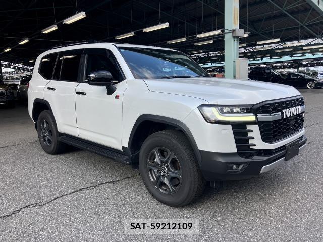 Toyota LAND CRUISER 2023-09 8648801-0