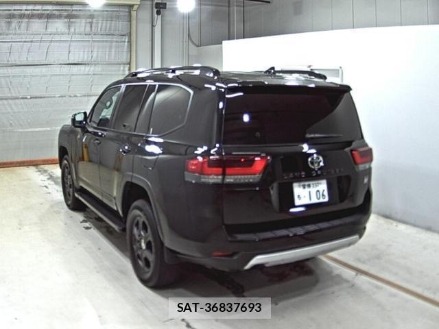 Toyota LAND CRUISER 2023-02 8649101-3