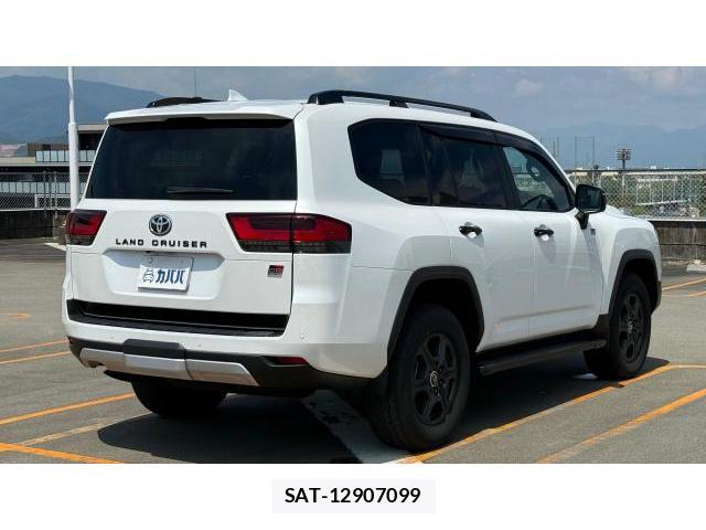 Toyota LAND CRUISER 2024-11 8649697-16