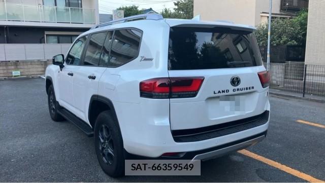 Toyota LAND CRUISER 2023-09 8651336-13