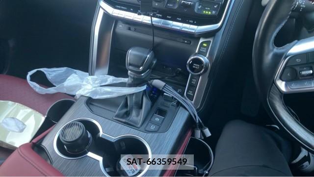 Toyota LAND CRUISER 2023-09 8651336-14