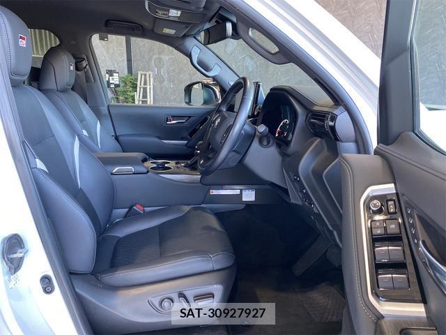 Toyota LAND CRUISER 2023-09 8651662-12