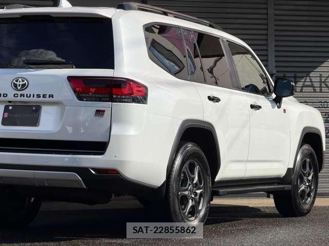 Toyota LAND CRUISER 2025-07 8653105-5