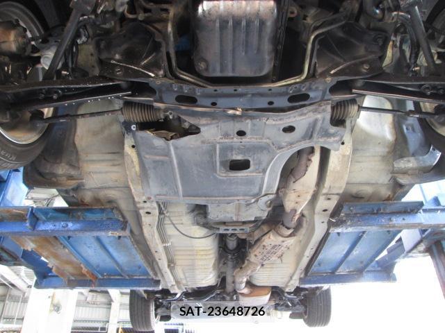 Nissan LAUREL 1991-08 8652139-17
