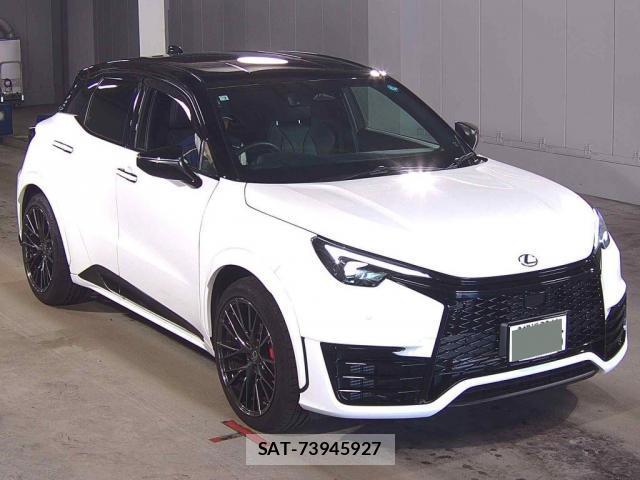 Lexus LBX 2026-02 8648922-0