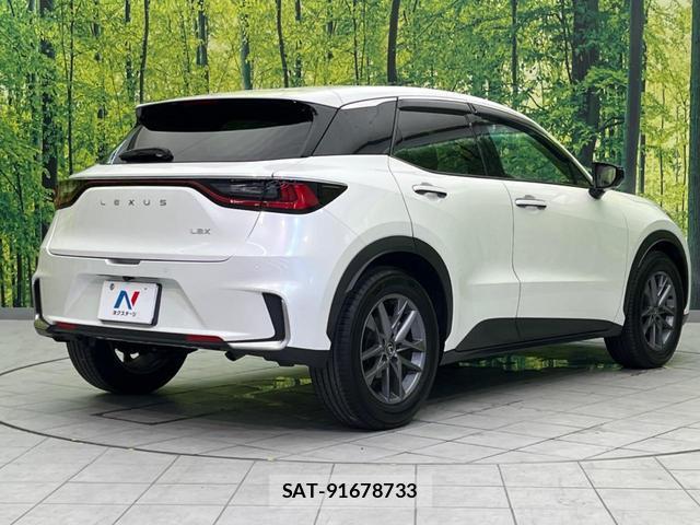 Lexus LBX 2025-01 8650791-16