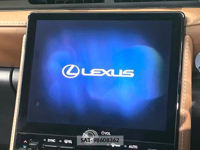 Lexus LBX 2024-06 8651071-2