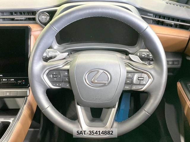 Lexus LBX 2024-10 8651573-10