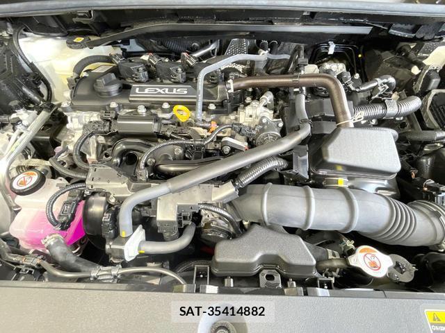 Lexus LBX 2024-10 8651573-17