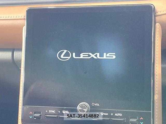 Lexus LBX 2024-10 8651573-3