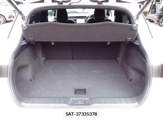 Lexus LBX 2026-02 8651642-10