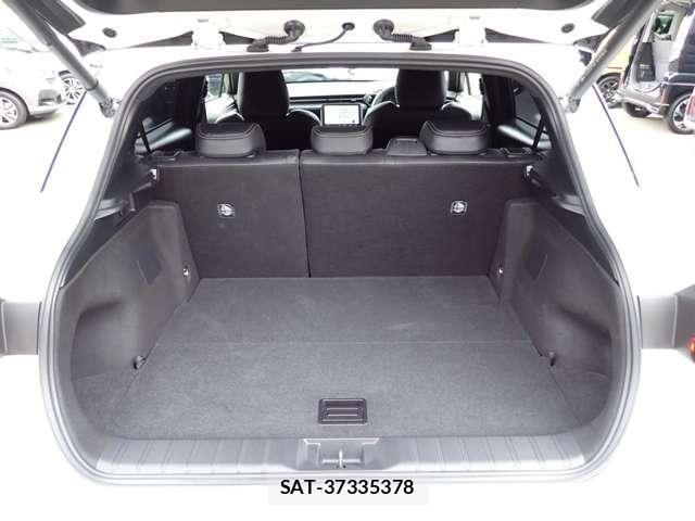 Lexus LBX 2026-02 8651642-11