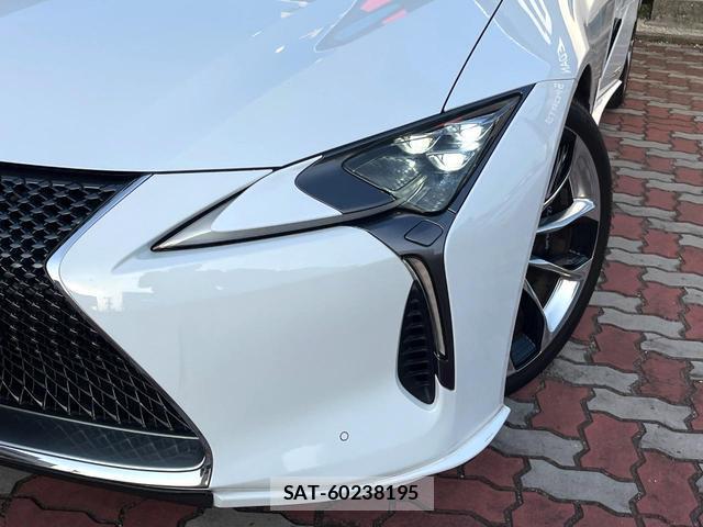 Lexus LC 2017-09 8648315-11