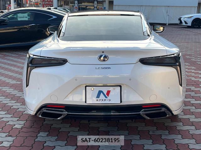 Lexus LC 2017-09 8648315-14