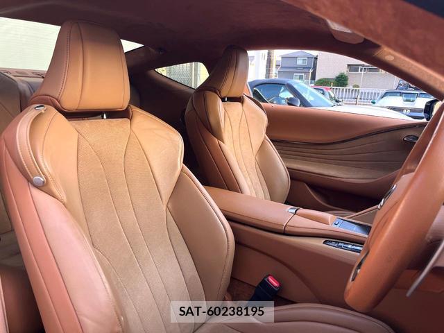 Lexus LC 2017-09 8648315-7