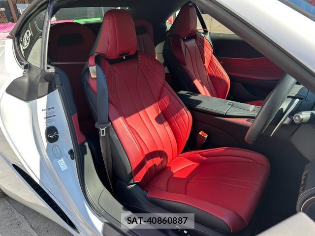 Lexus LC 2023-01 8652444-6